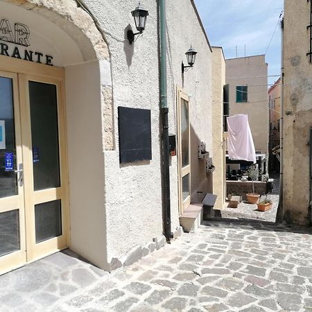 “Cielo E Mare”, Casetta Nel Cuore Del Borgo Antico / “Sky & Sea”, Charming In The Heart Of Old Village Castelsardo Exterior photo