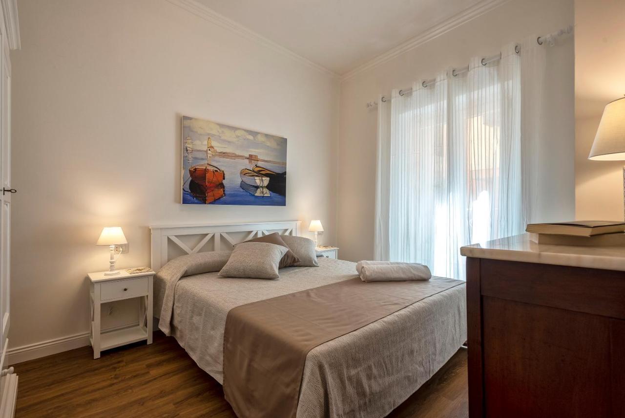 “Cielo E Mare”, Casetta Nel Cuore Del Borgo Antico / “Sky & Sea”, Charming In The Heart Of Old Village Castelsardo Exterior photo