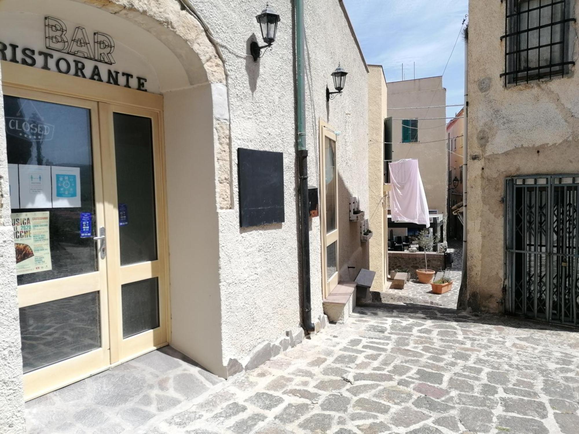 “Cielo E Mare”, Casetta Nel Cuore Del Borgo Antico / “Sky & Sea”, Charming In The Heart Of Old Village Castelsardo Exterior photo